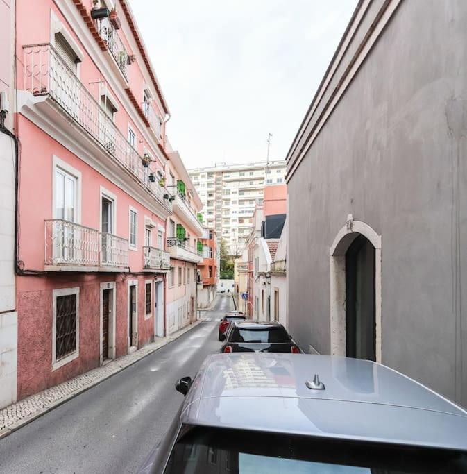 Vita Portucale ! Campo Ourique Design W/ Balcony Lisbon Exterior photo